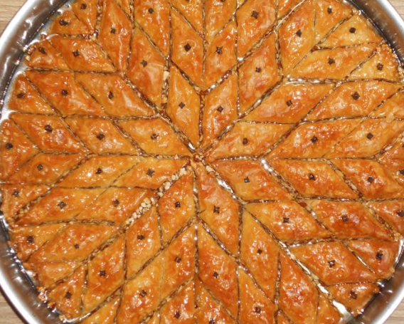 Πώς να Φτιάξετε Μπακλαβά – Η Απόλυτη Παραδοσιακή Συνταγή